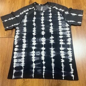 Pre-Loved Lululemon Tie-Dye Metal Vent Tech T-Shirts Men Marine Blue Size M